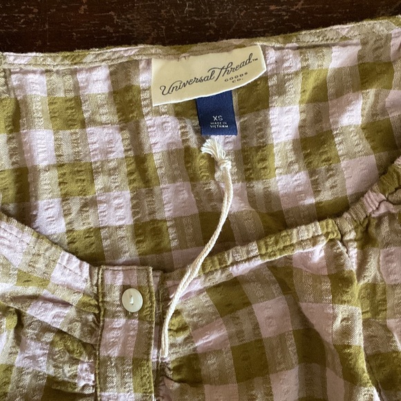 Universal Threads Oversized Plaid Cropped Top - Picture 7 of 8